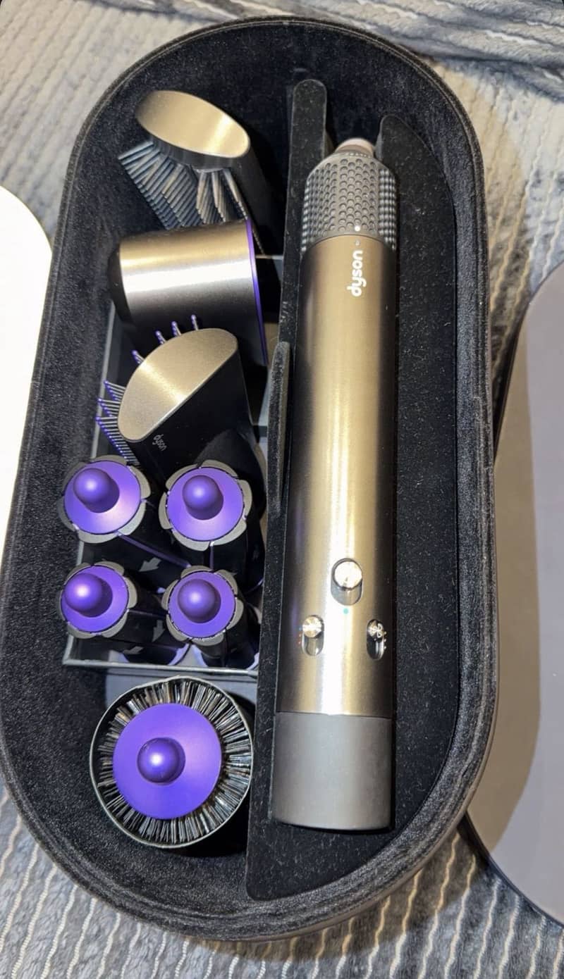 Dyson airwrap 1