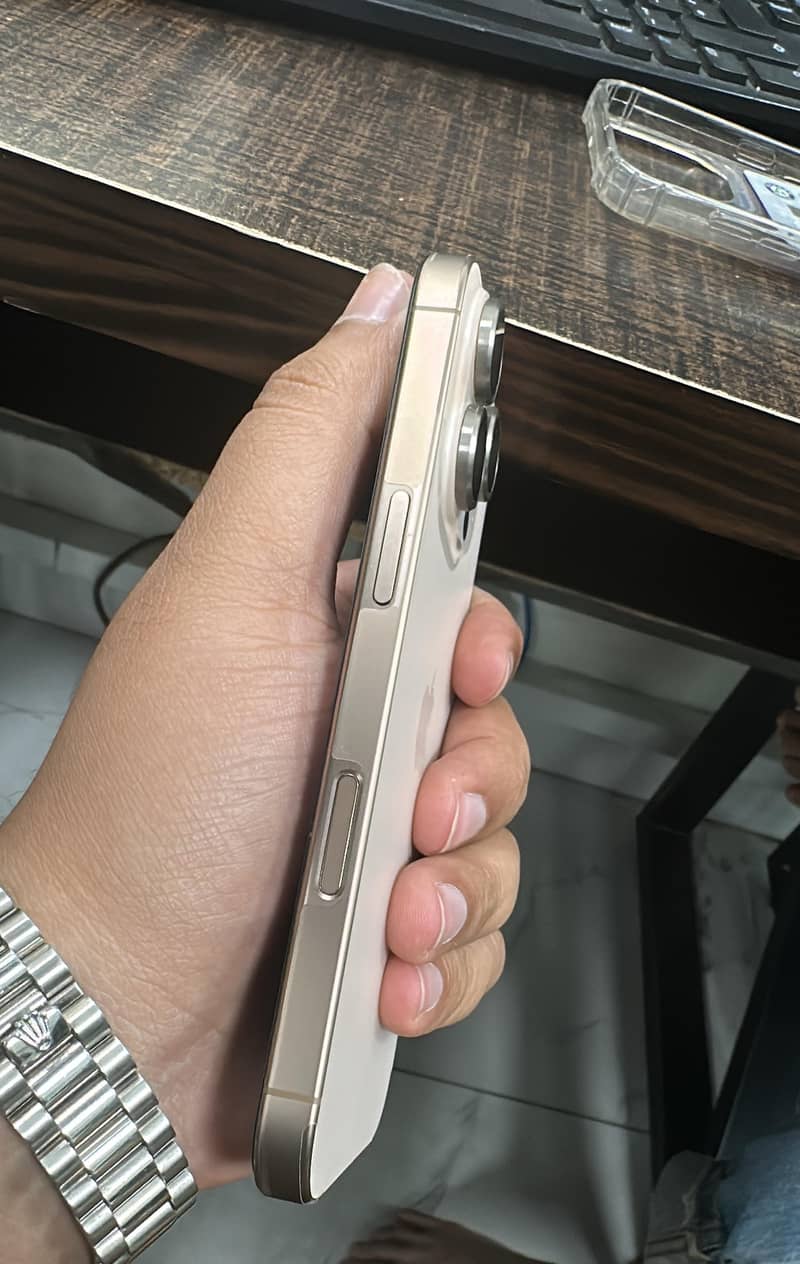 iPhone 16pro Jv 1