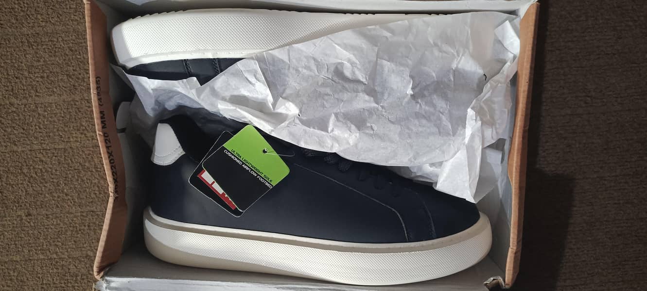 Sneakers 5