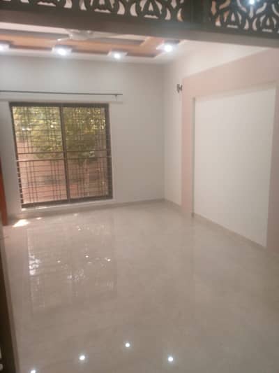 10 Marla House Available For Sale In Jasmine Block Sector C Bahria Town Lahore