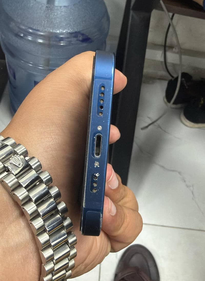 12 simple blue  4