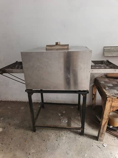 pizza conveyor
