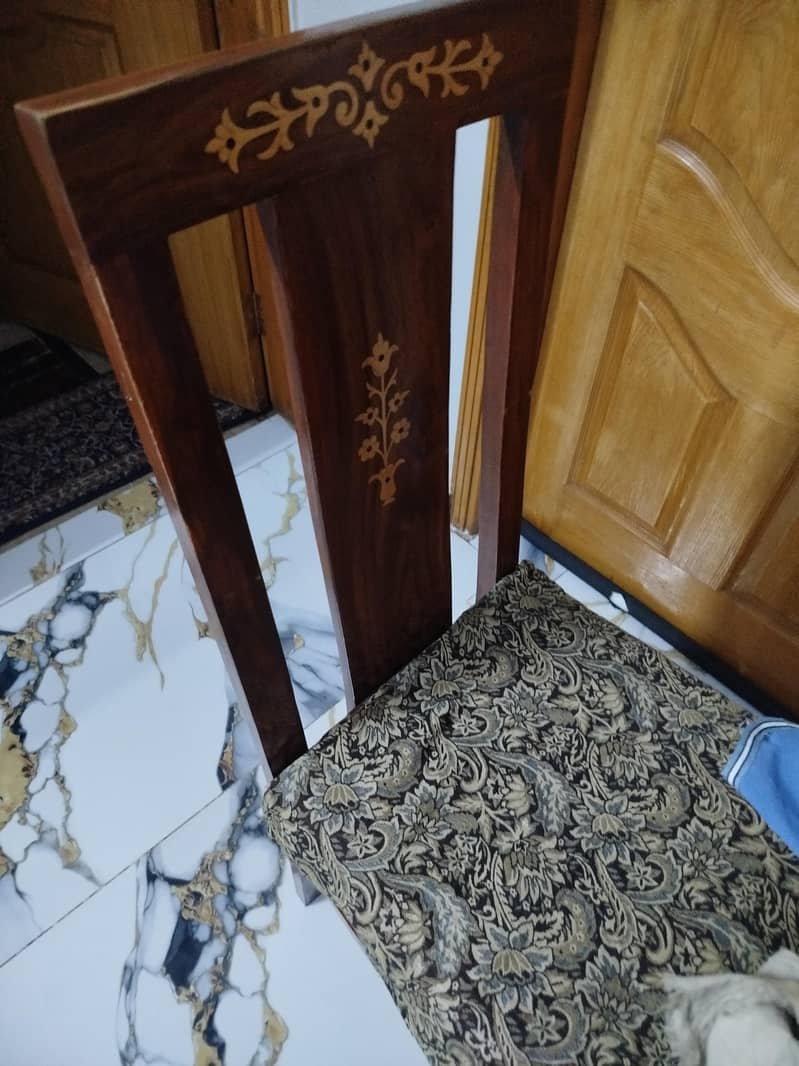 Dining Table with 6 chairs 1