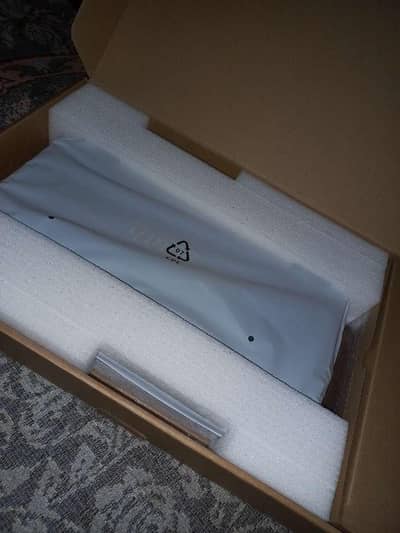 am selling laptop with new condition Cotton pack