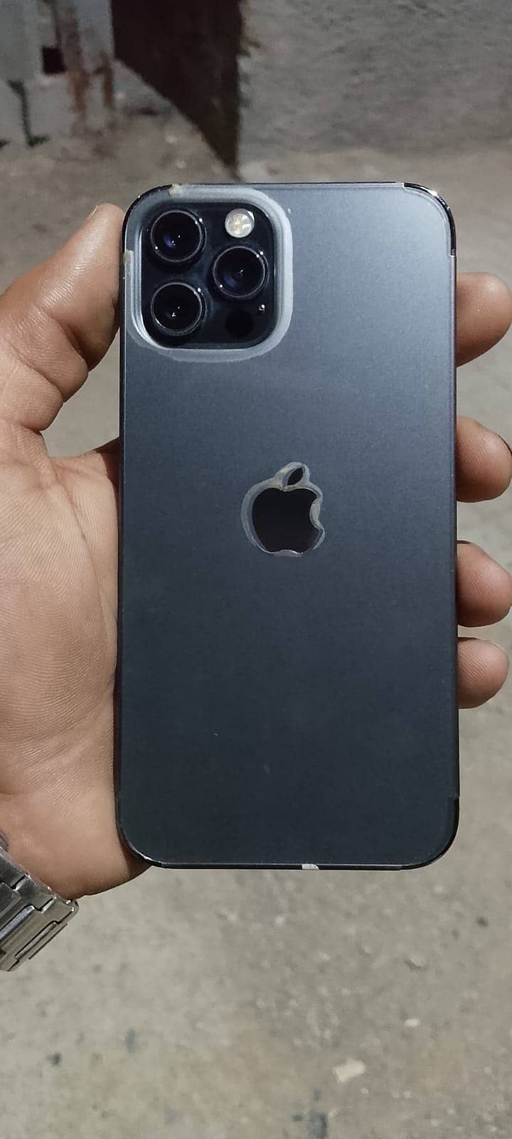 iPhone 0