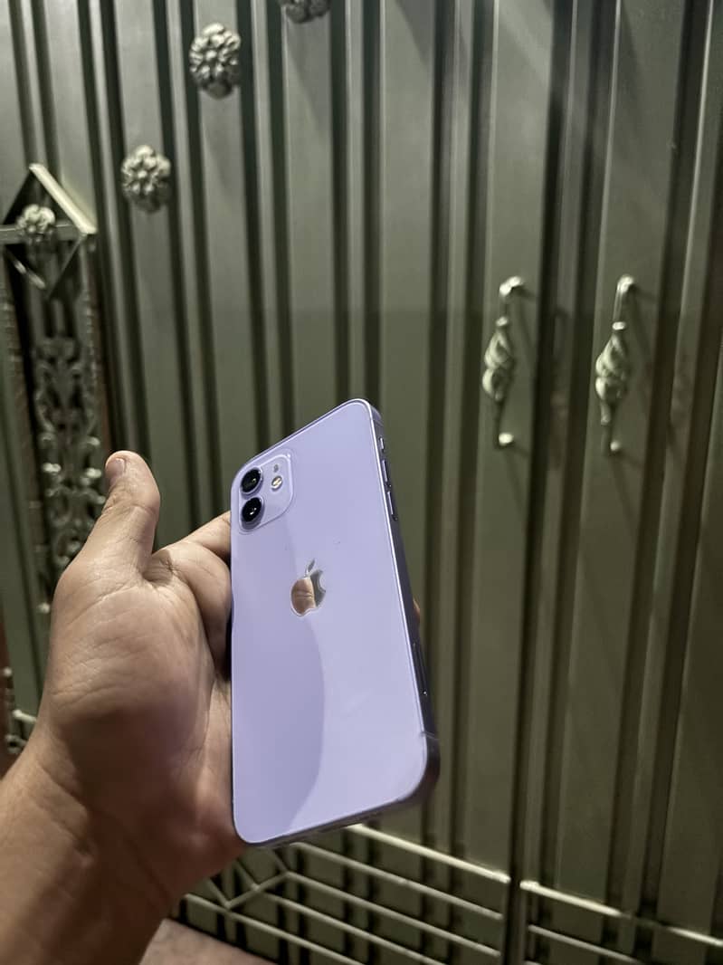 iPhone 12 2