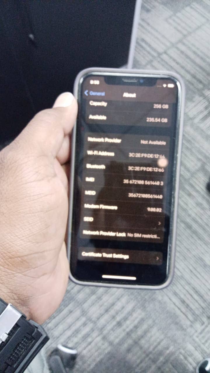 iPhone X 256 Storage 6