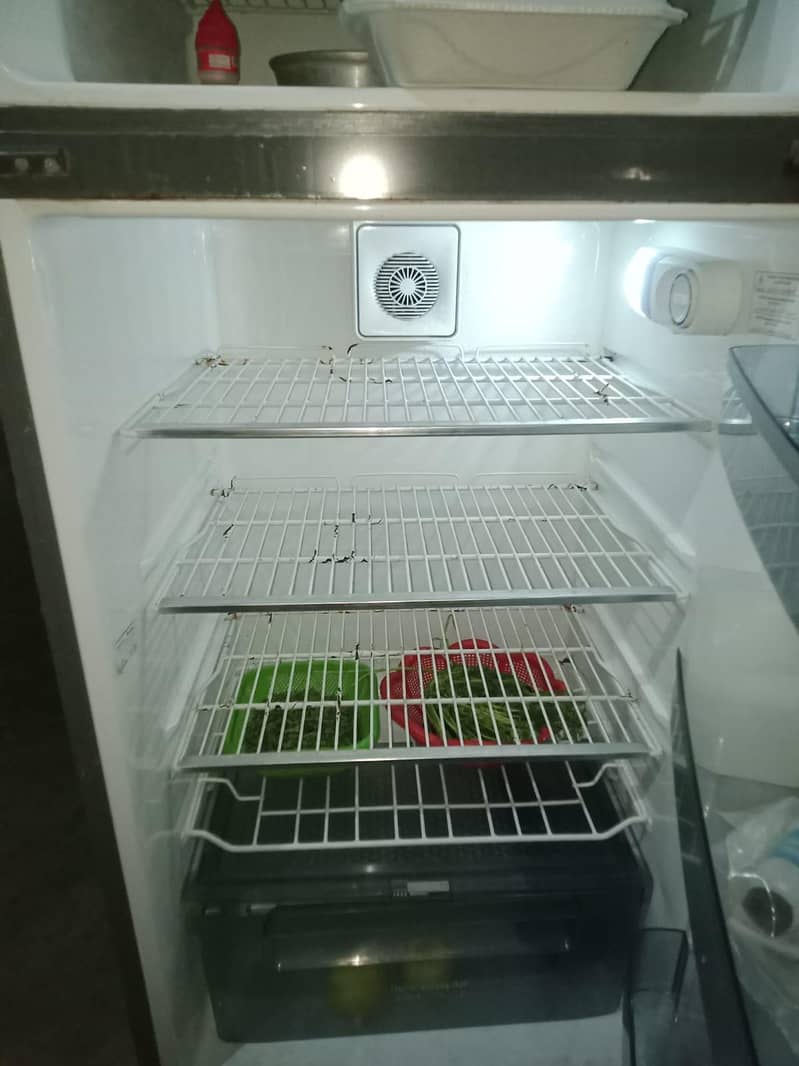 refrigerator 0