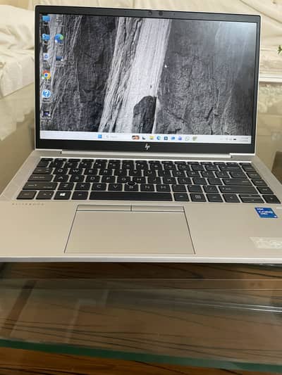 Hp leptop available core i5 10 generation 10 by 10