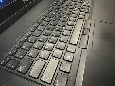 Dell Precision 7730 | 6GB GRAPHICS CARD | 32GB RAM | i5 8th generation