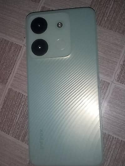 3+3GB. . . . . . . . . . . 64GB