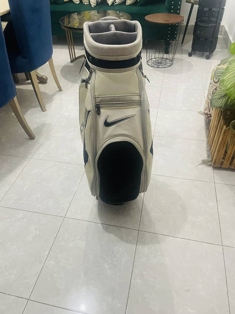 Golf Kit Drivers 1