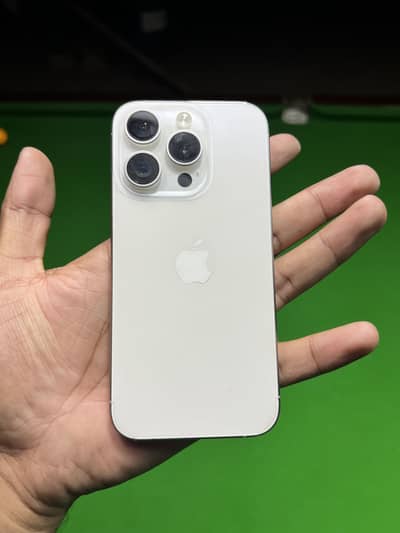15 pro white zero scratch lush condition
