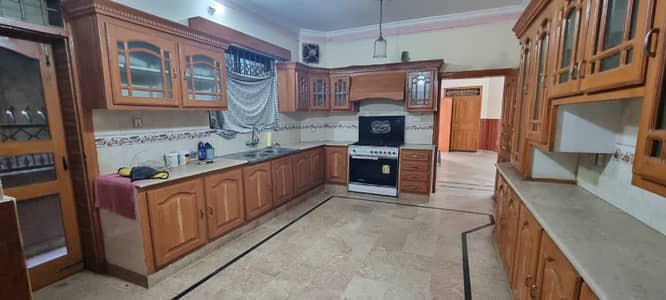 F-11 Brand New Separate Gate Upper Portion Excellent Proper Marbled Floor 500 SQY Proper 3 bedrooms 3 Attached Bathrooms Drawing Dining. TV lounge, Kitchen Powder Room, Parking 2 Cars, Servant Quarter