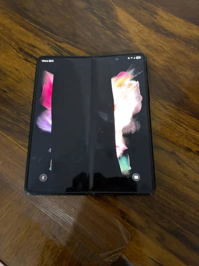 Samsung Galaxy Z Fold 3