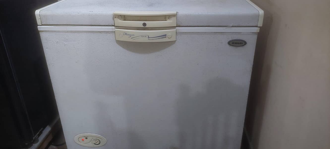 waves single door deep freezer 2