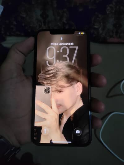 iphone 11 pro max 64gb water pick