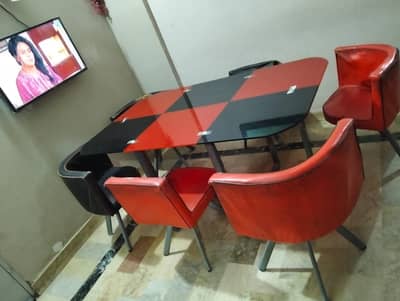 Dining table and chairs  in good condition