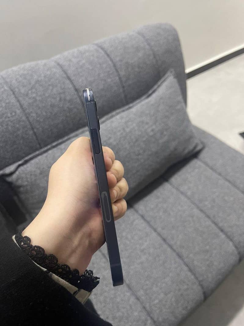 iphone 12 2