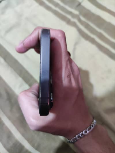 Selling iphone 13 pro max