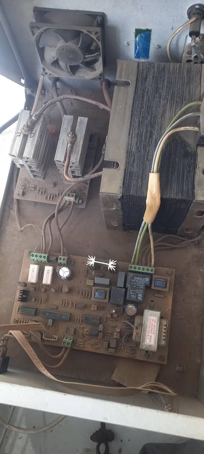 ups 1000 watts