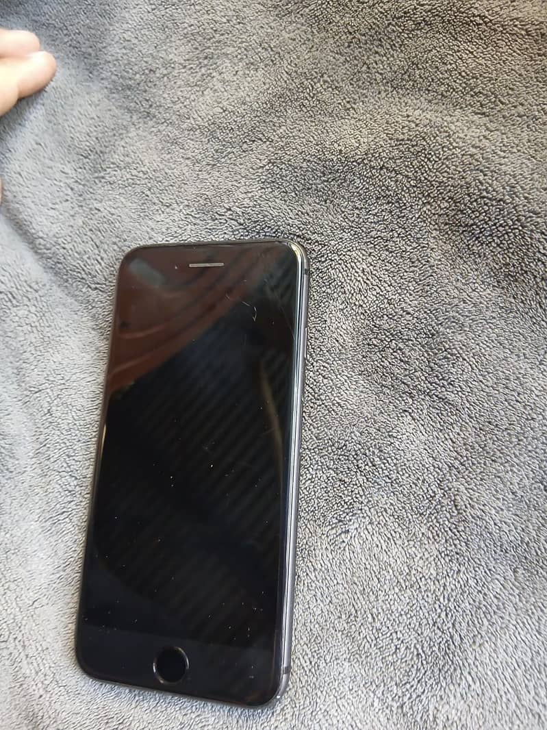 iPhone 8 5