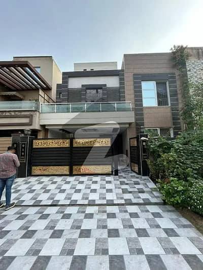 8 Marla House Available For Sale In Umar Block Sector B Bahria Town Lahore