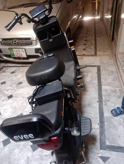 Evee Electric bike 9 month use only