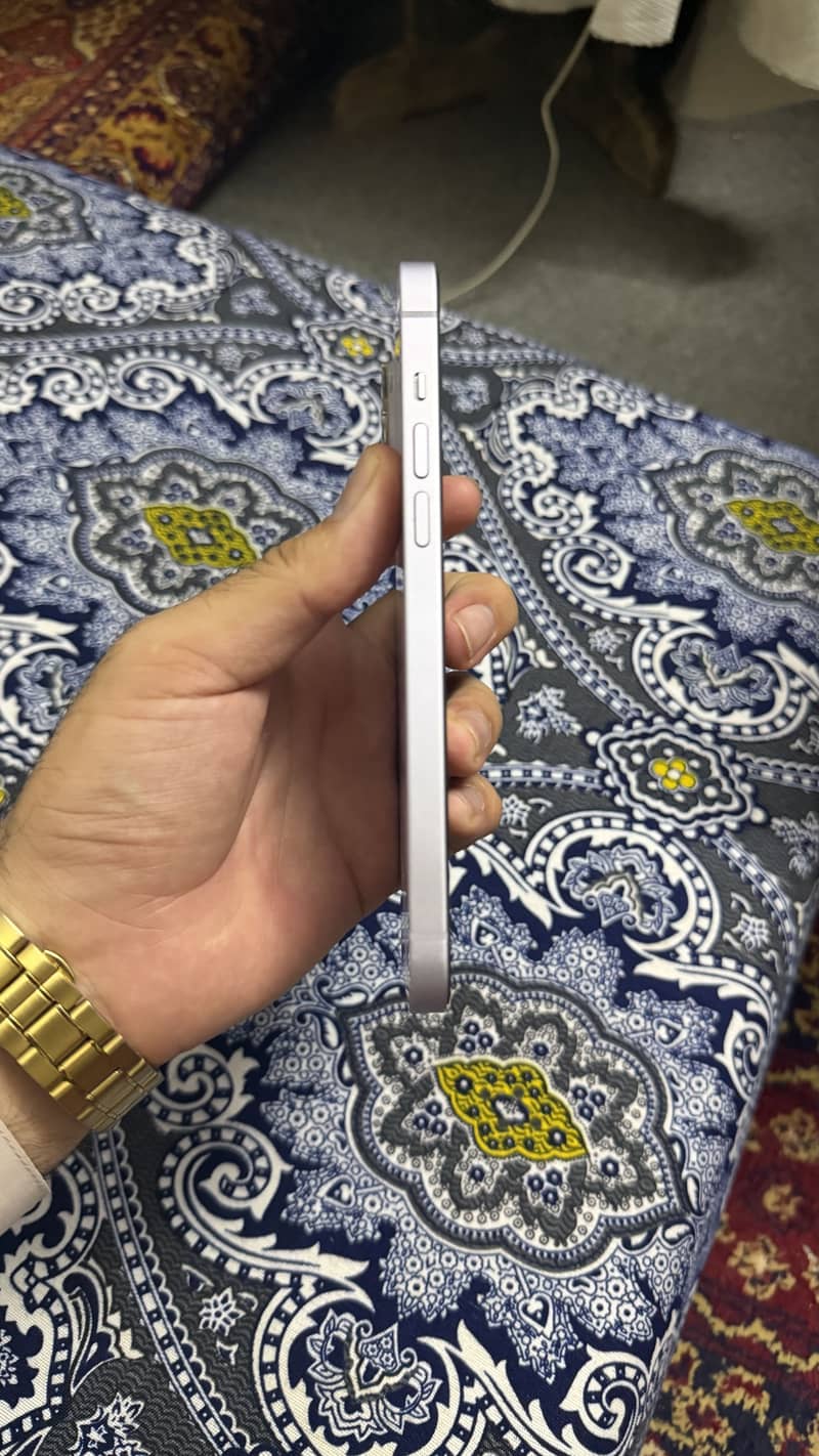 iPhone 14 Plus 2