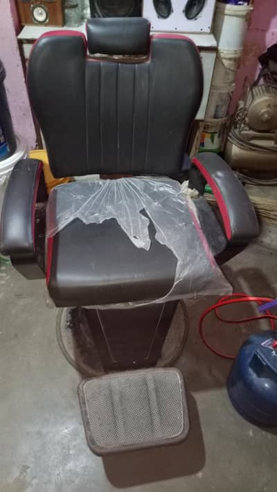 assalam u alaikum ya AK salon chair ha for sale  wartsap pa rabta kari