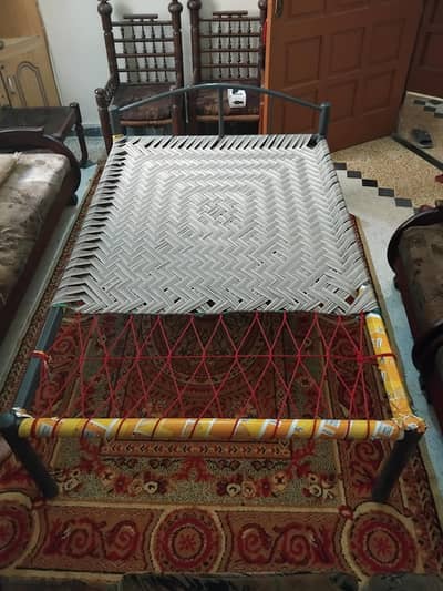 Iron charpai, single