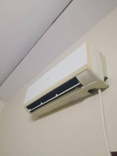 Haier 1 ton split AC