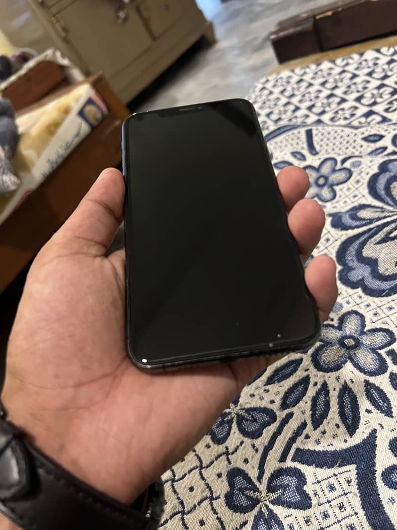 11 pro max 4