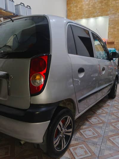 Hyundai Santro 2005.
