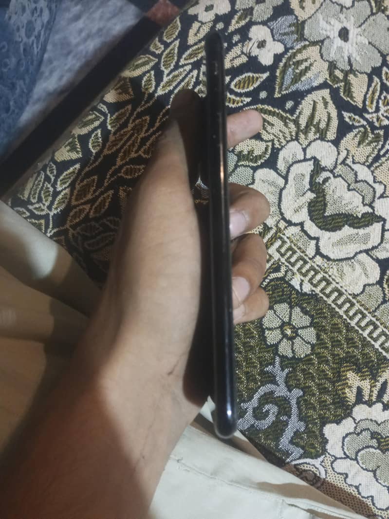 iphone 7 plus pta approved 4