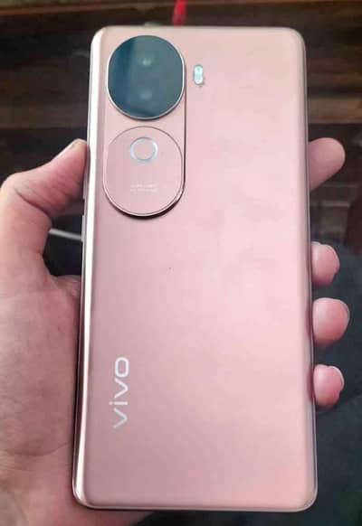 Vivo v40e, 5G 10/10 condition
