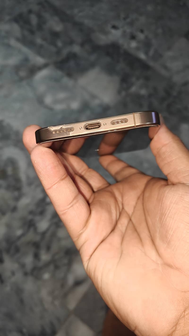 Iphone 16 pro max jv 2