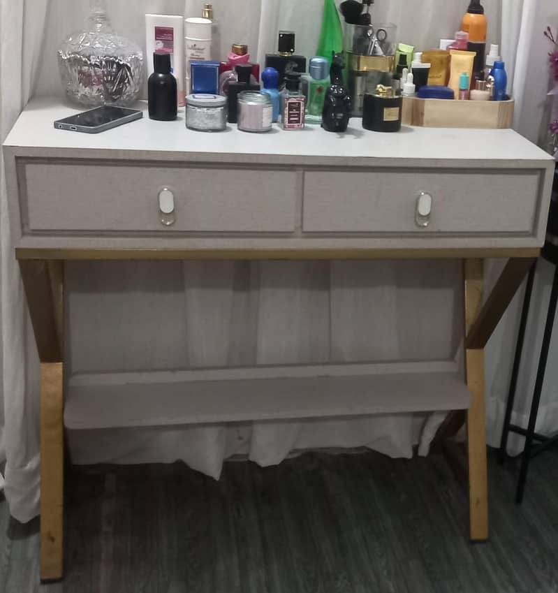modern dressing table /console table with drawers 0