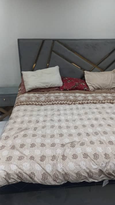 1 BED LIKE A BRAND NEW FULLY FURNISHED FULL LUXURY EXCELLENT IDEAL GOOD FLAT FOR RENT IN BAHRIA TOWN LAHORE
