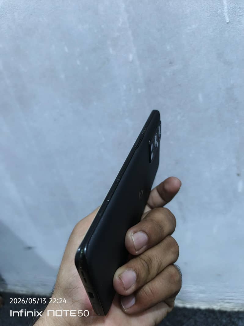 one Plus 9Pro 1