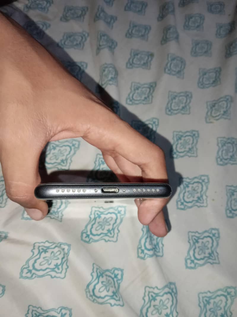 iPhone 8 2