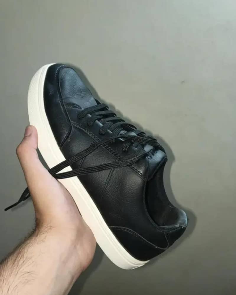 Sneakers 3