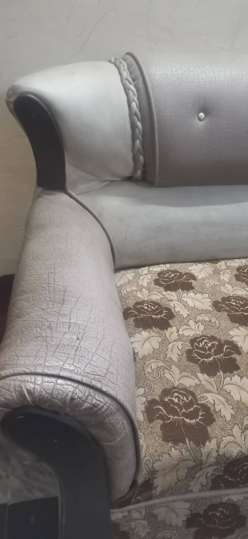 Sofa 5 seater 1