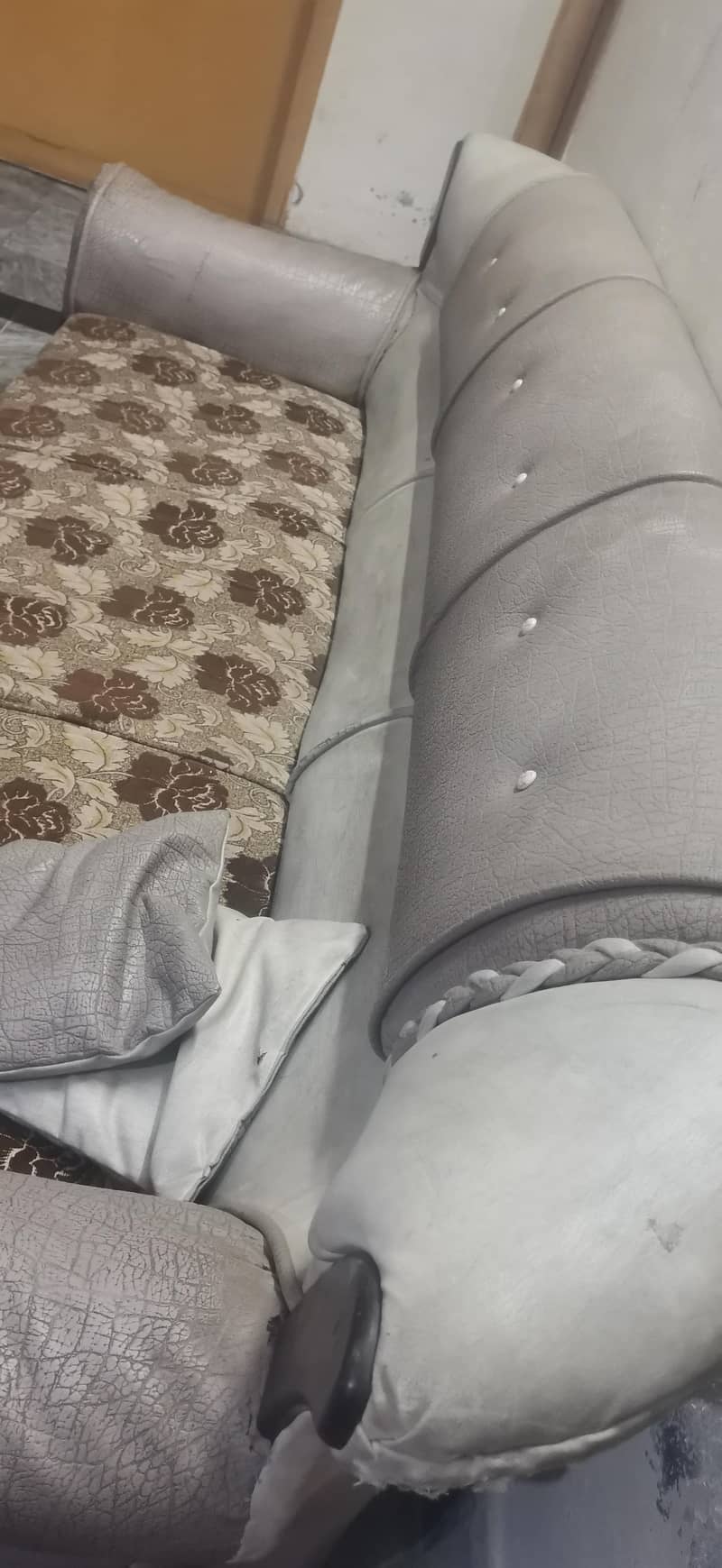 Sofa 5 seater 3