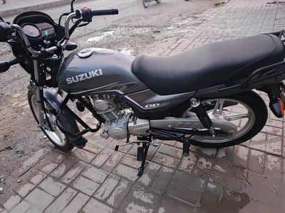 Suzuki GD 110s 2021 model grey color 2nd owner