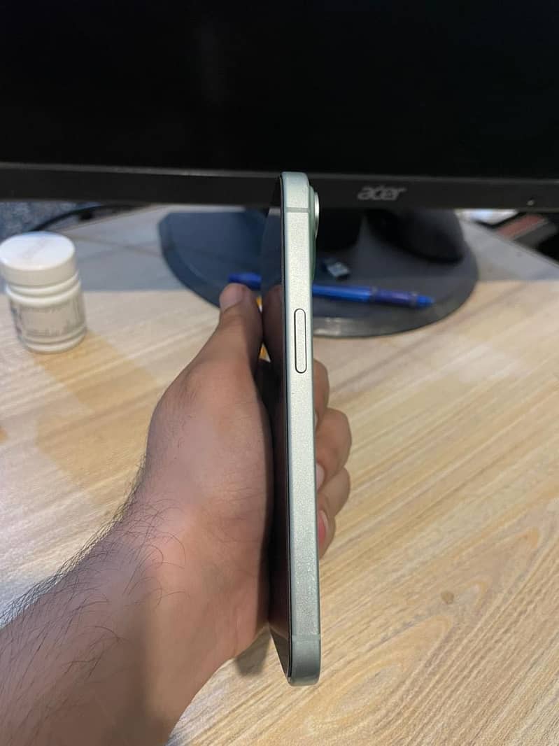 Iphone 15 2