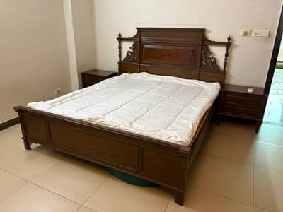 Premium Bedroom set - Antique style