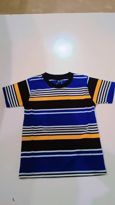 Round neck t shirt