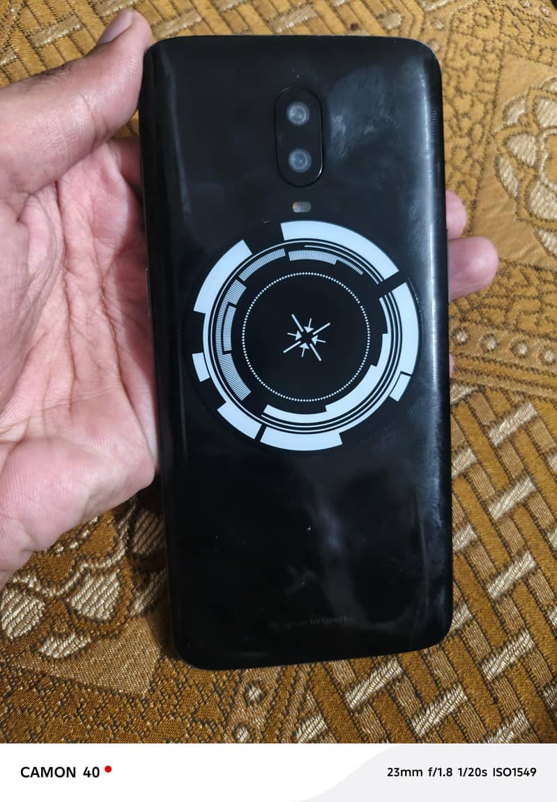 OnePlus 6T 1
