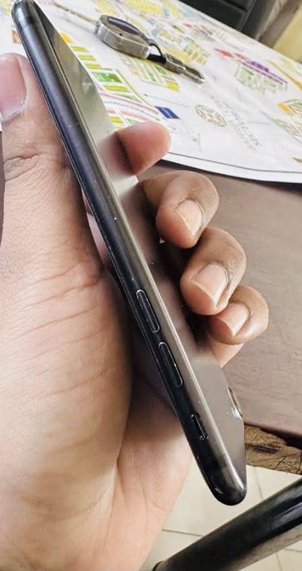 iPhone 7 3